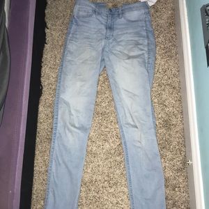 Hollister Super Skinny Jeans
